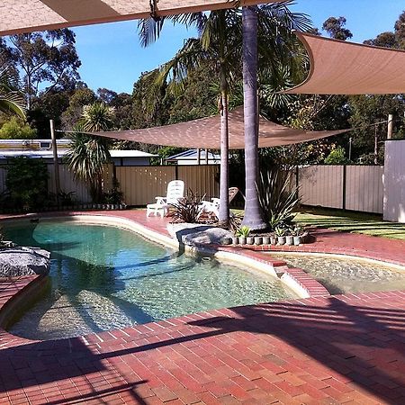 Mallacoota'S Shady Gully Caravan Park Exterior photo