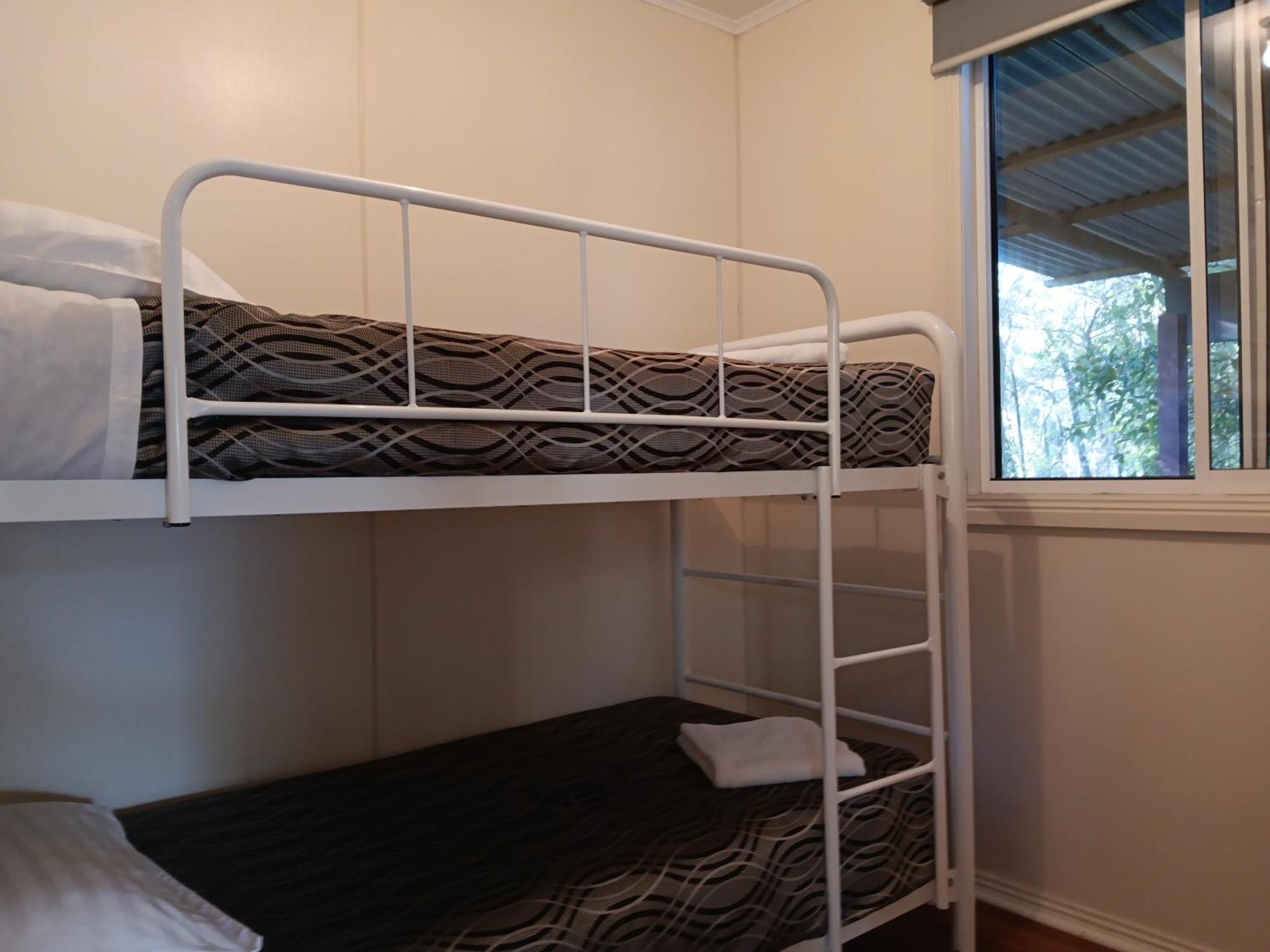 Mallacoota'S Shady Gully Caravan Park Exterior photo