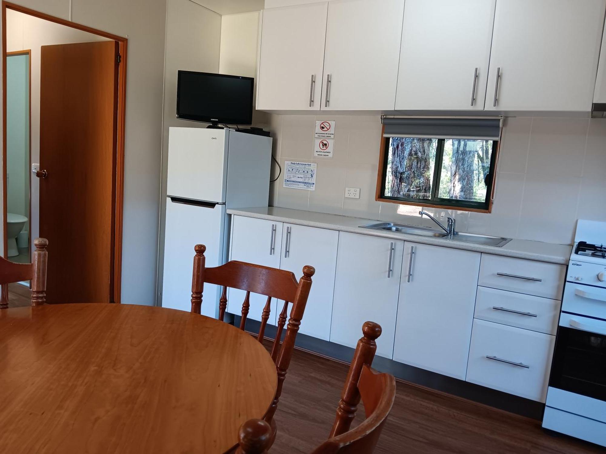 Mallacoota'S Shady Gully Caravan Park Exterior photo
