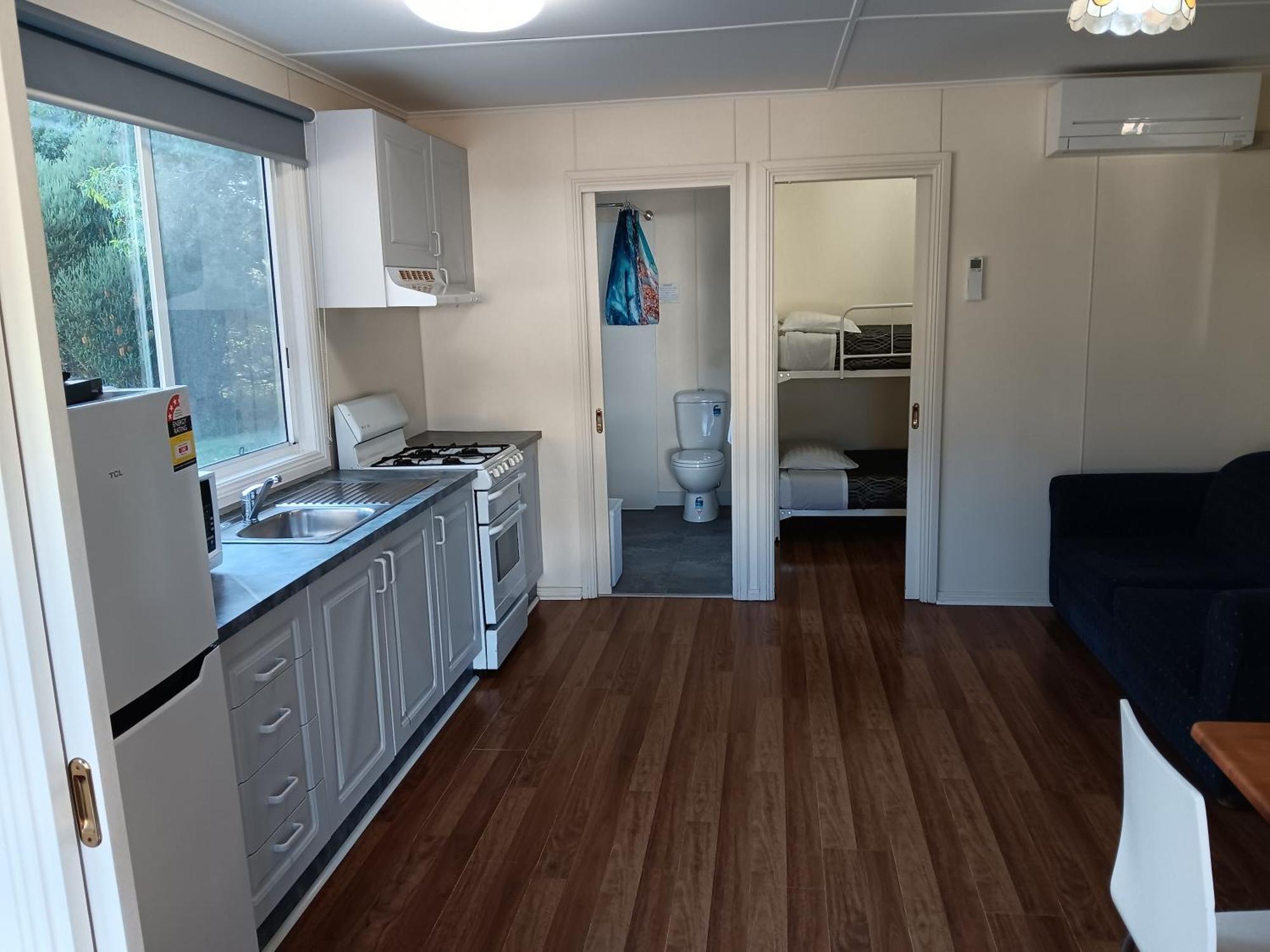 Mallacoota'S Shady Gully Caravan Park Exterior photo