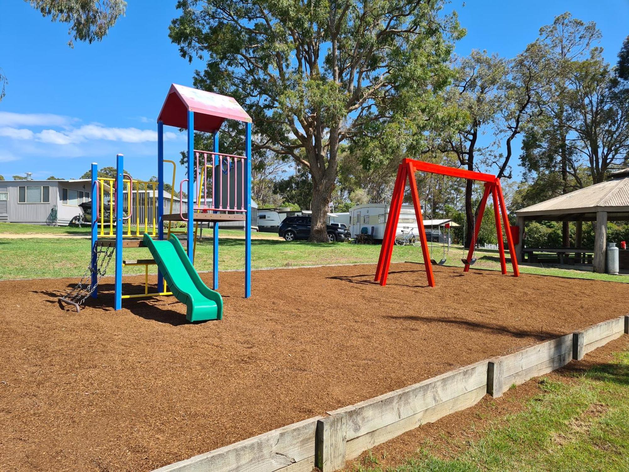 Mallacoota'S Shady Gully Caravan Park Exterior photo